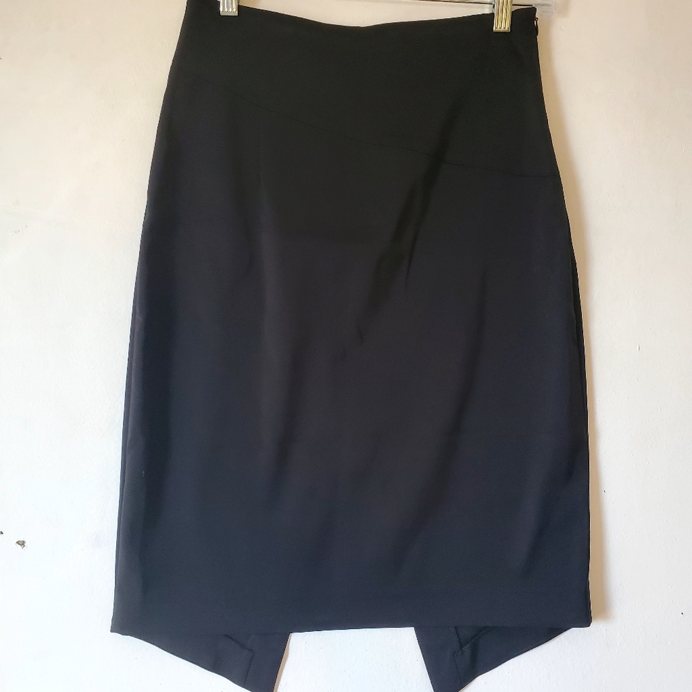 JNSQ Black Cutout Front Pencil Mini Skirt Size 4‎ Women NWT